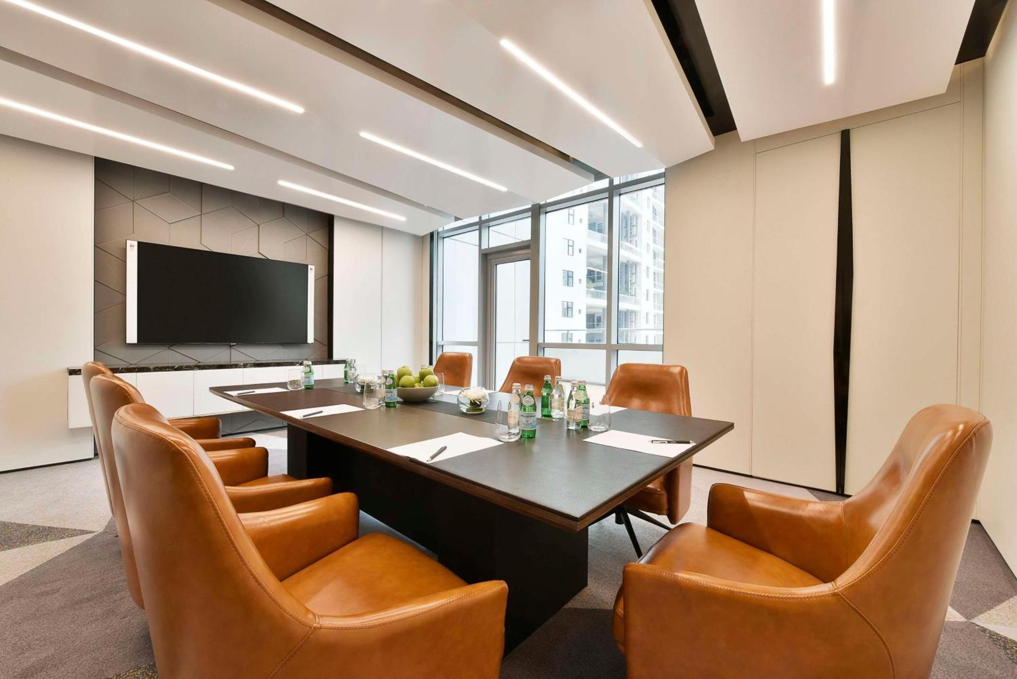 Hilton Bahrain Hotel Манама Екстериор снимка Meeting room at the Westin Palace, Madrid