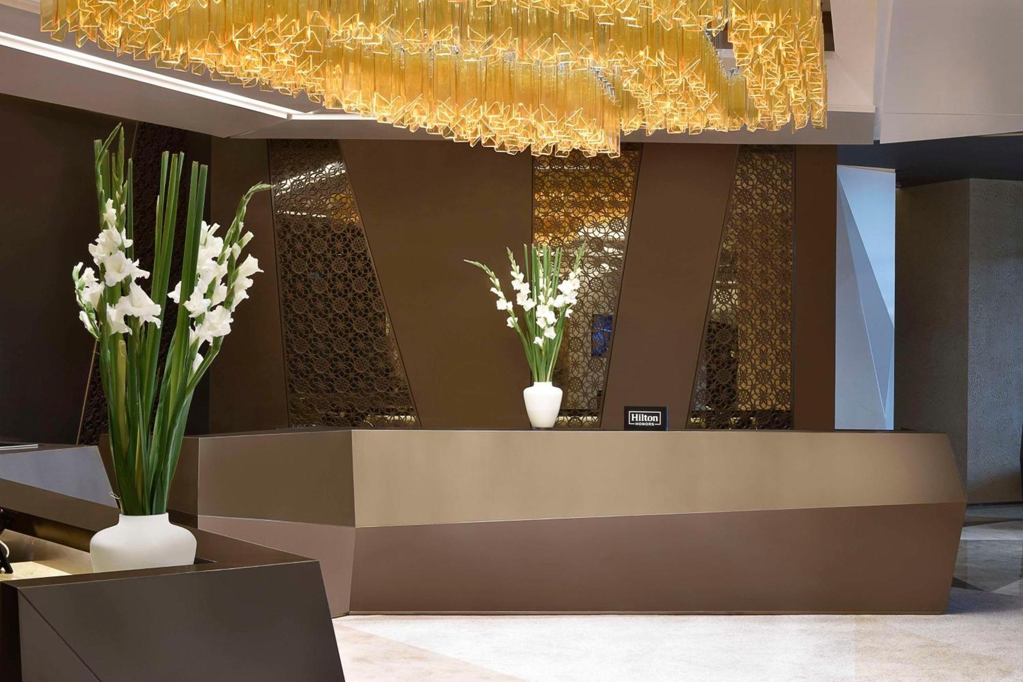Hilton Bahrain Hotel Манама Екстериор снимка The lobby of the hotel
