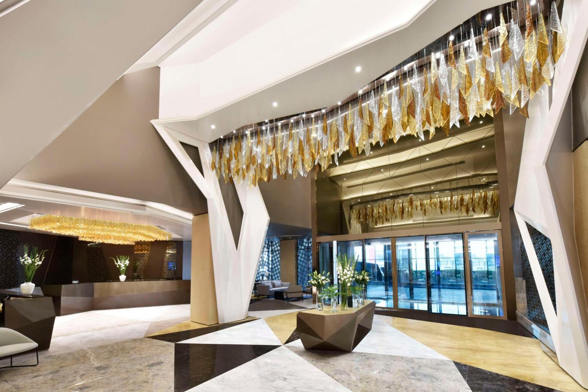 Hilton Bahrain Hotel Манама Екстериор снимка The lobby of the hotel