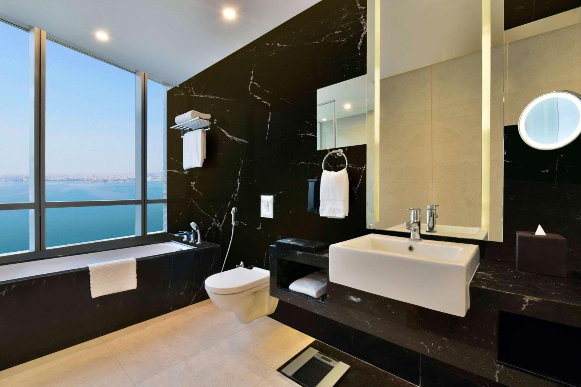 Hilton Bahrain Hotel Манама Екстериор снимка